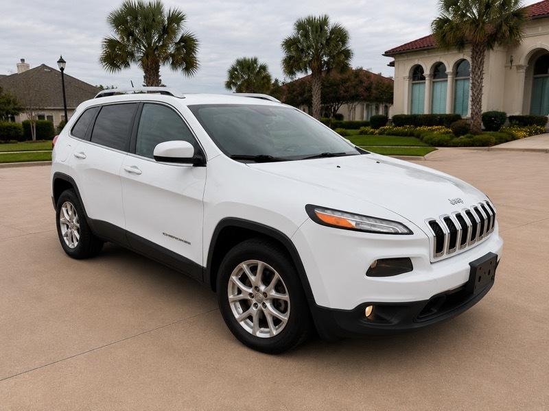 Jeep Cherokee Latitude 4WD 2015