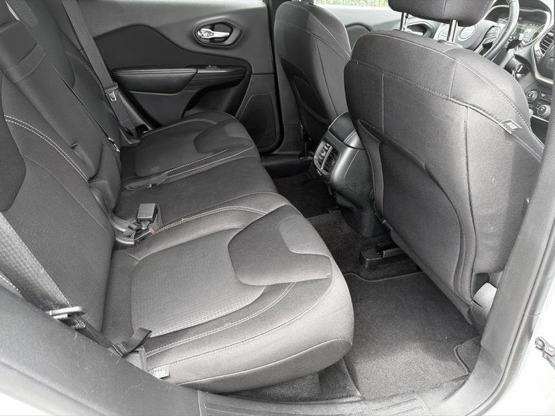 Jeep Cherokee Latitude 4WD 2015