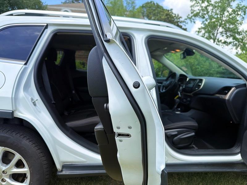 Jeep Cherokee Latitude 4WD 2015