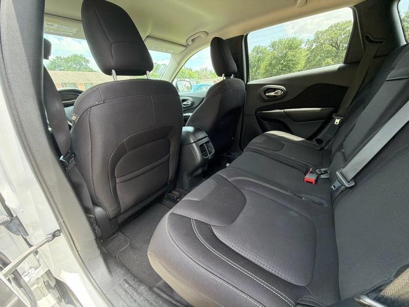 Jeep Cherokee Latitude 4WD 2015
