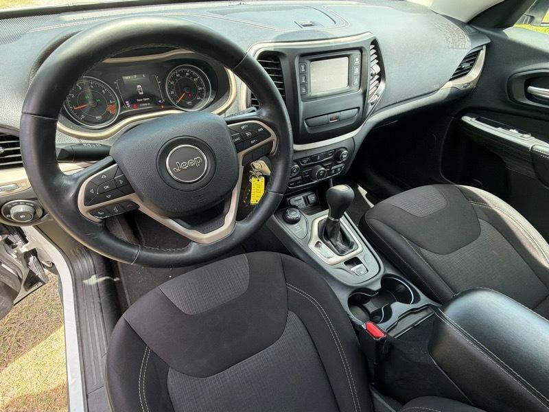 Jeep Cherokee Latitude 4WD 2015