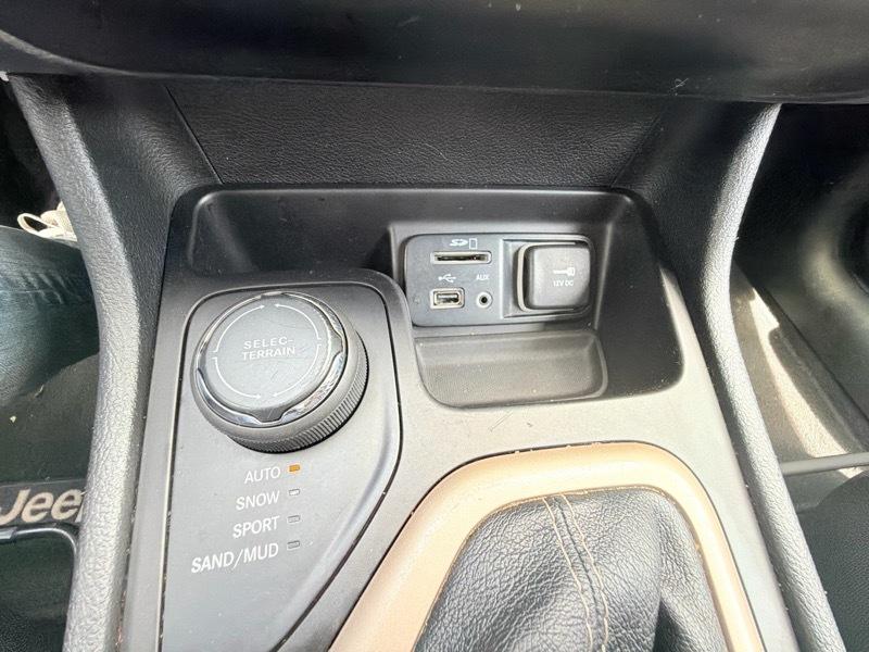 Jeep Cherokee Latitude 4WD 2015
