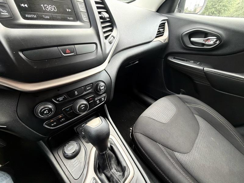 Jeep Cherokee Latitude 4WD 2015