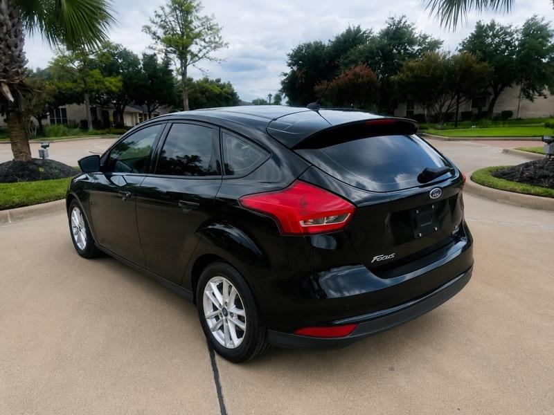 Ford Focus SE Hatch 2016