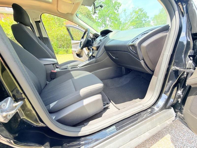 Ford Focus SE Hatch 2016