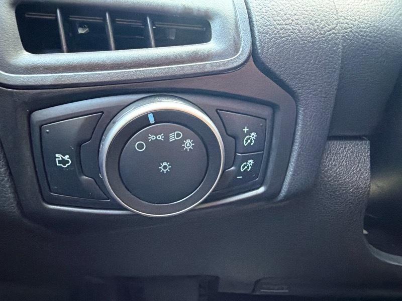 Ford Focus SE Hatch 2016