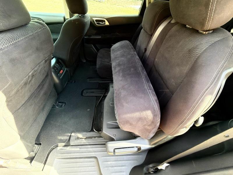 Nissan Pathfinder SV 2WD 2015