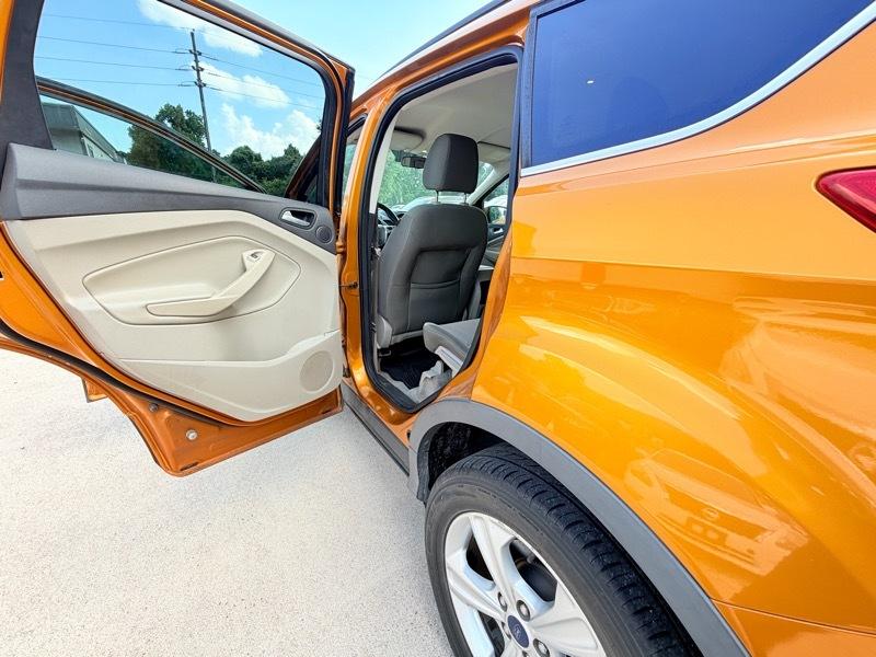 Ford Escape SE FWD 2016