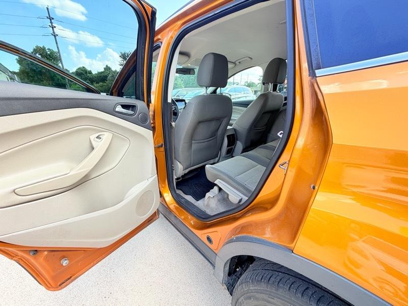 Ford Escape SE FWD 2016