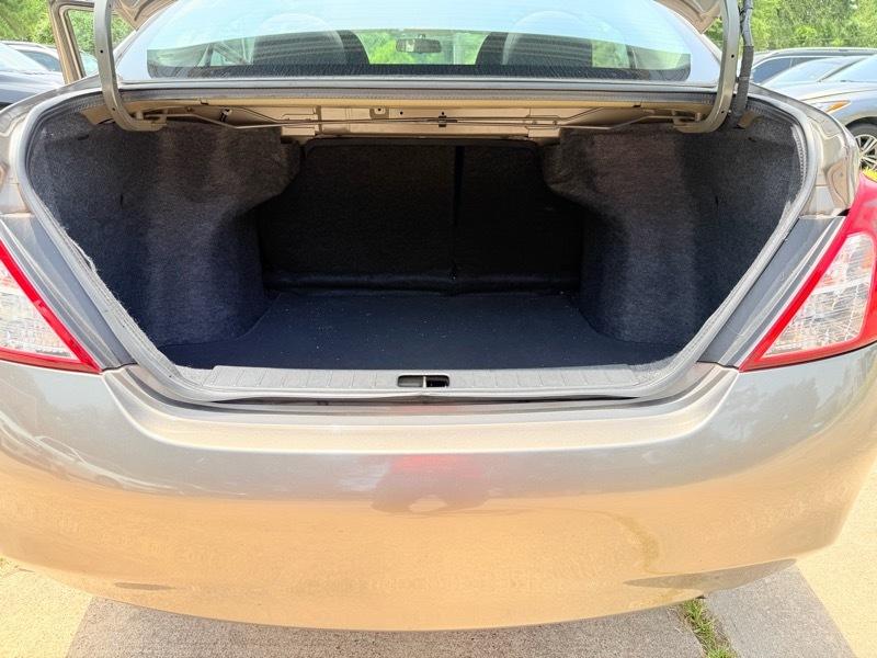 Nissan Versa 1.6 S Plus 2014