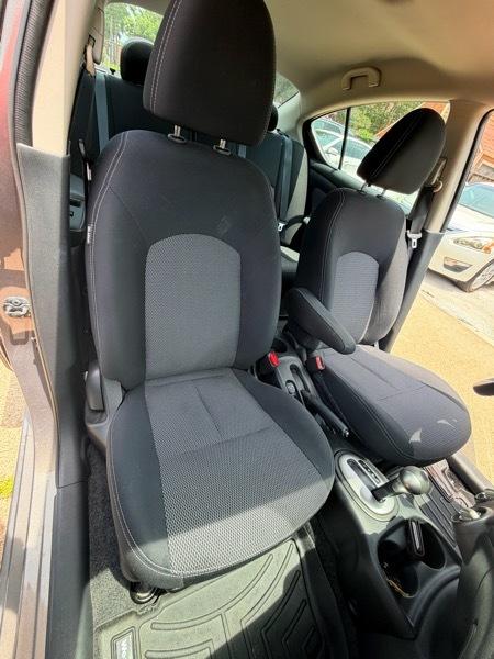 Nissan Versa 1.6 S Plus 2014