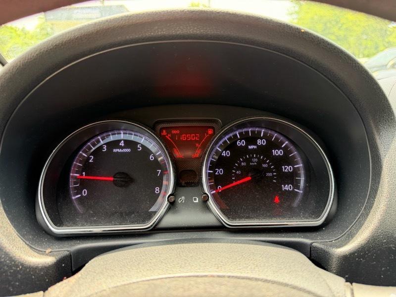 Nissan Versa 1.6 S Plus 2014
