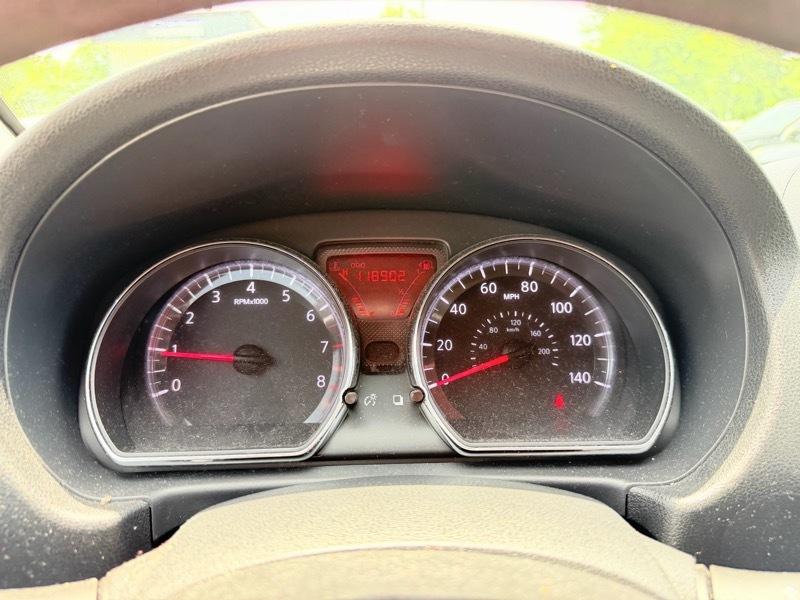 Nissan Versa 1.6 S Plus 2014