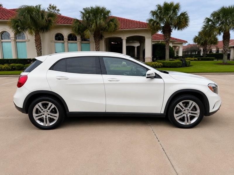 Mercedes-Benz GLA-Class GLA250 4MATIC 2015