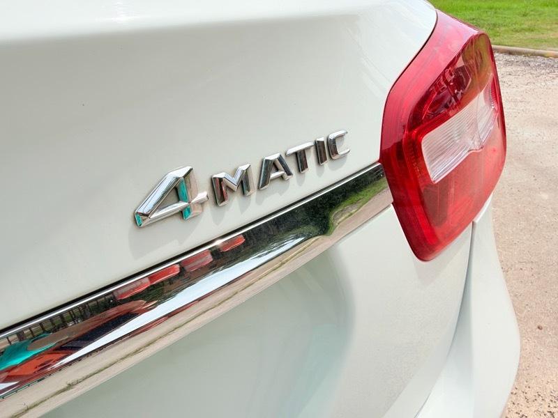 Mercedes-Benz GLA-Class GLA250 4MATIC 2015