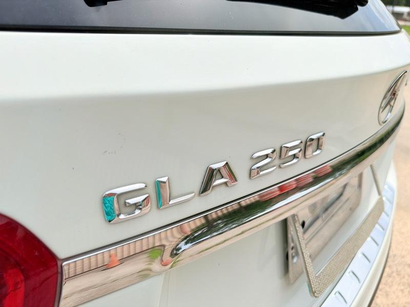 Mercedes-Benz GLA-Class GLA250 4MATIC 2015