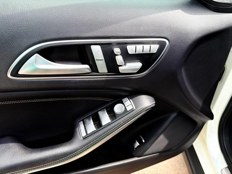 Mercedes-Benz GLA-Class GLA250 4MATIC 2015