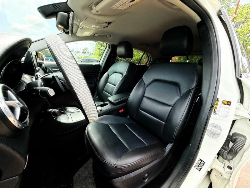 Mercedes-Benz GLA-Class GLA250 4MATIC 2015