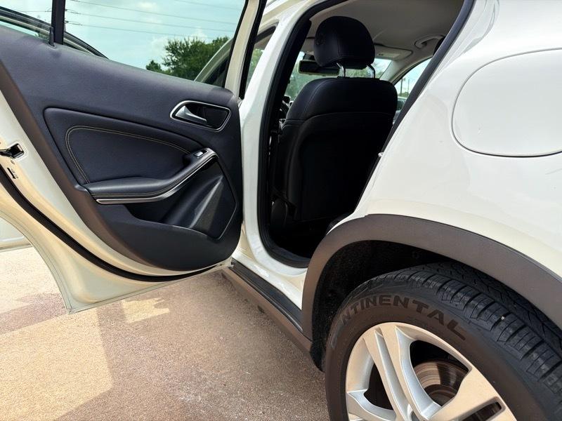 Mercedes-Benz GLA-Class GLA250 4MATIC 2015