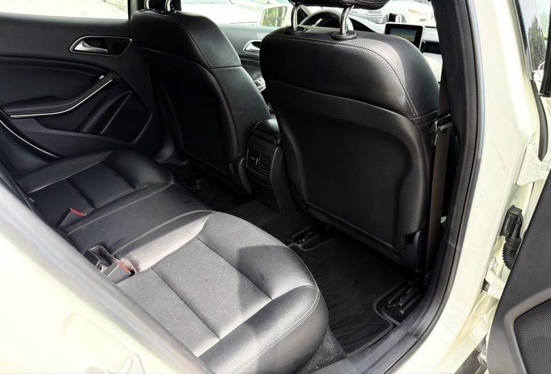 Mercedes-Benz GLA-Class GLA250 4MATIC 2015