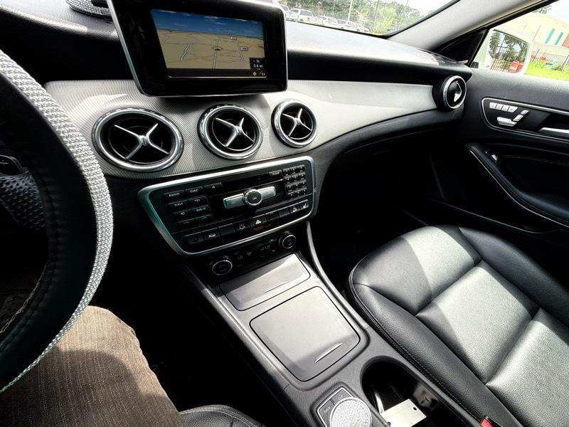 Mercedes-Benz GLA-Class GLA250 4MATIC 2015
