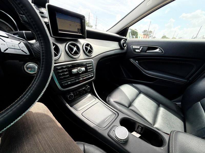 Mercedes-Benz GLA-Class GLA250 4MATIC 2015
