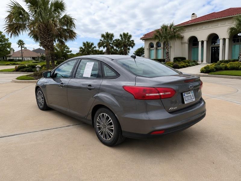 Ford Focus S Sedan 2018