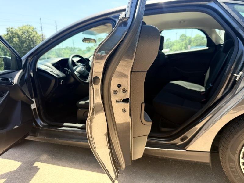 Ford Focus S Sedan 2018