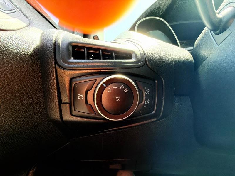 Ford Focus S Sedan 2018