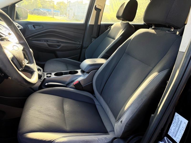 Ford Escape S FWD 2015