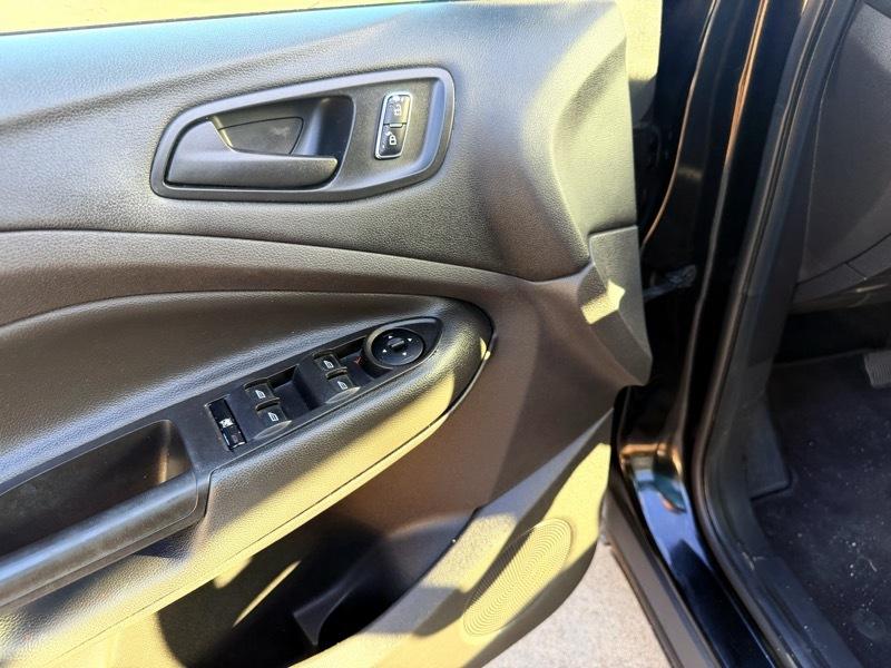 Ford Escape S FWD 2015