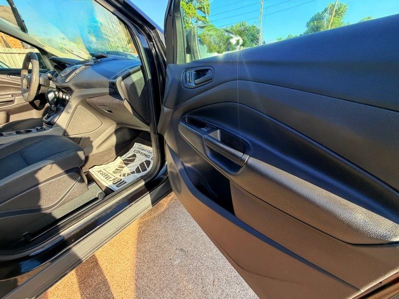 Ford Escape S FWD 2015