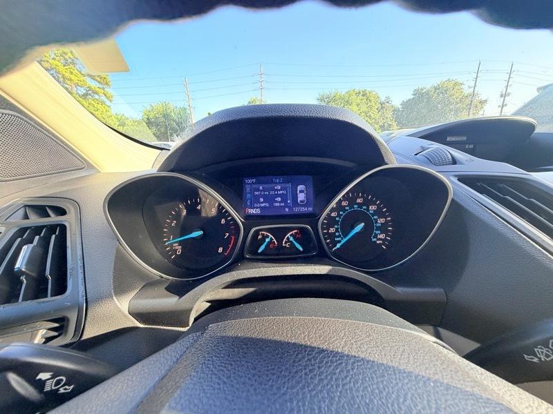 Ford Escape S FWD 2015