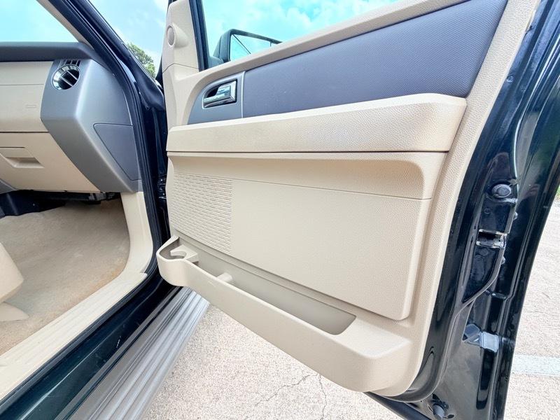 Ford Expedition EL XLT 2014