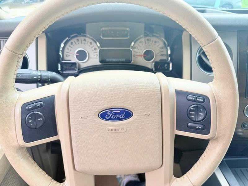 Ford Expedition EL XLT 2014