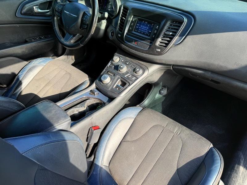 Chrysler 200 S 2015