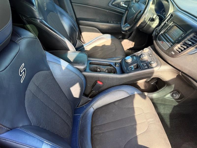 Chrysler 200 S 2015