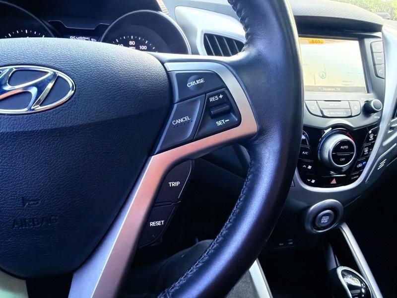 Hyundai Veloster  2016