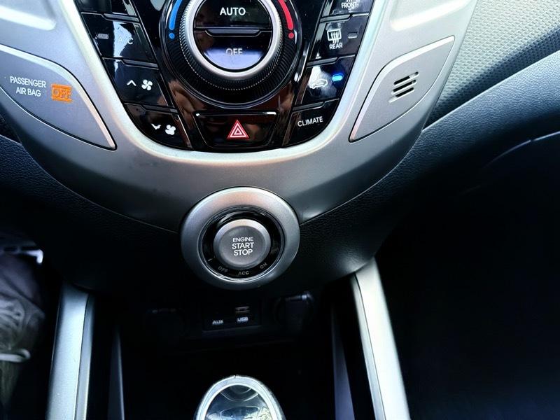 Hyundai Veloster  2016