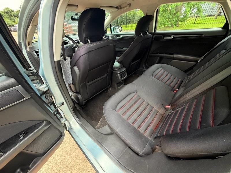 Ford Fusion Hybrid SE 2014