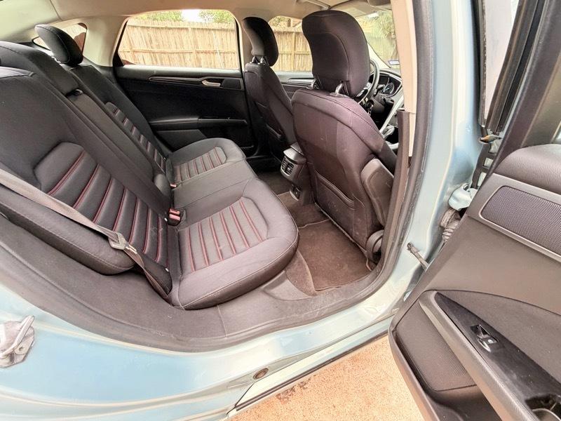 Ford Fusion Hybrid SE 2014