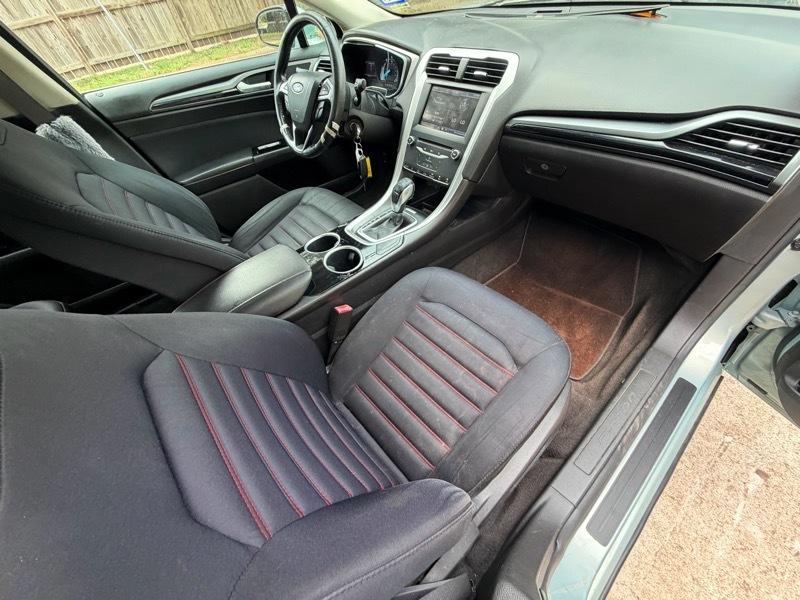 Ford Fusion Hybrid SE 2014