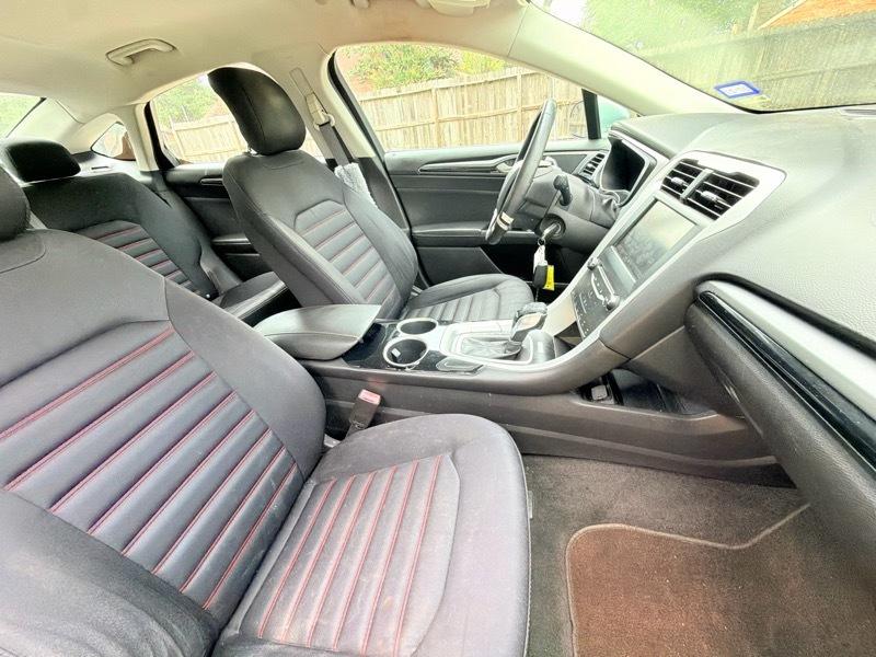 Ford Fusion Hybrid SE 2014
