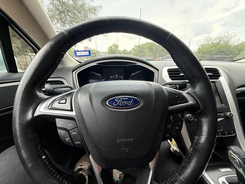 Ford Fusion Hybrid SE 2014