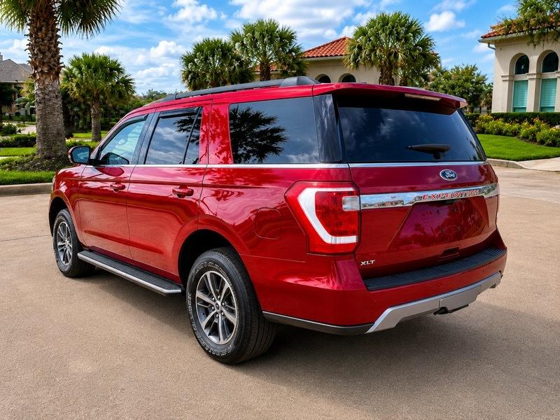 Ford Expedition XLT 2018