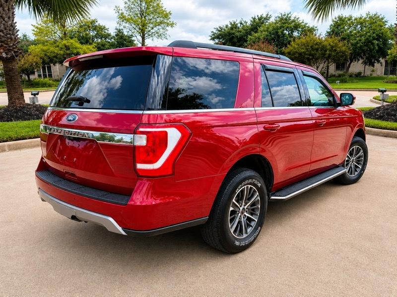 Ford Expedition XLT 2018