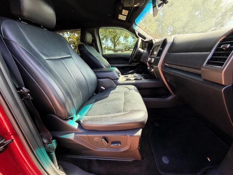 Ford Expedition XLT 2018