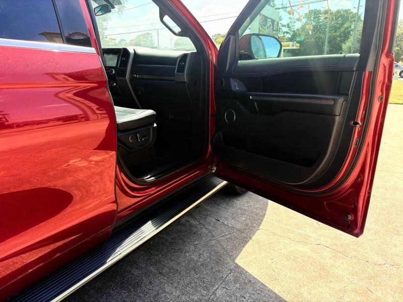 Ford Expedition XLT 2018