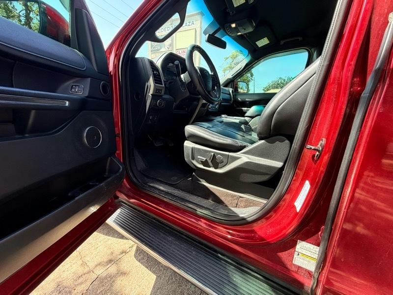 Ford Expedition XLT 2018