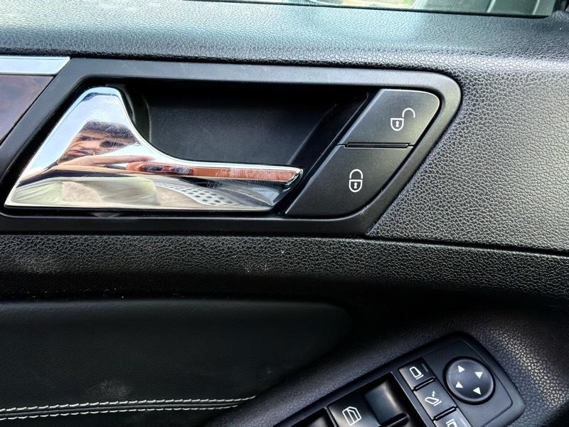 Mercedes-Benz GL-Class GL450 4MATIC 2012